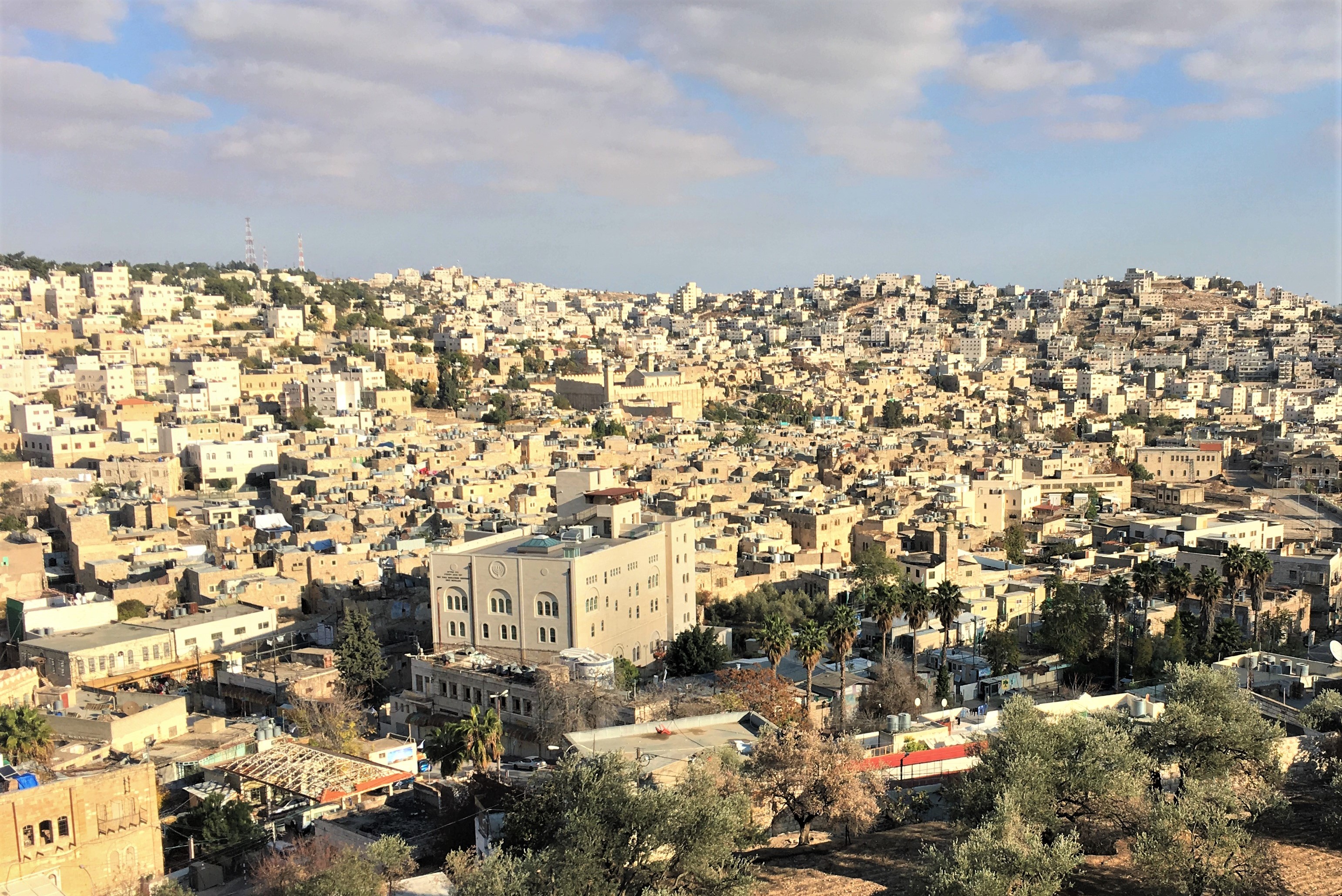 Settlers entered a new house in Hebron The responsibility is of the Settlers entered a new house in Hebron The responsibility is of the